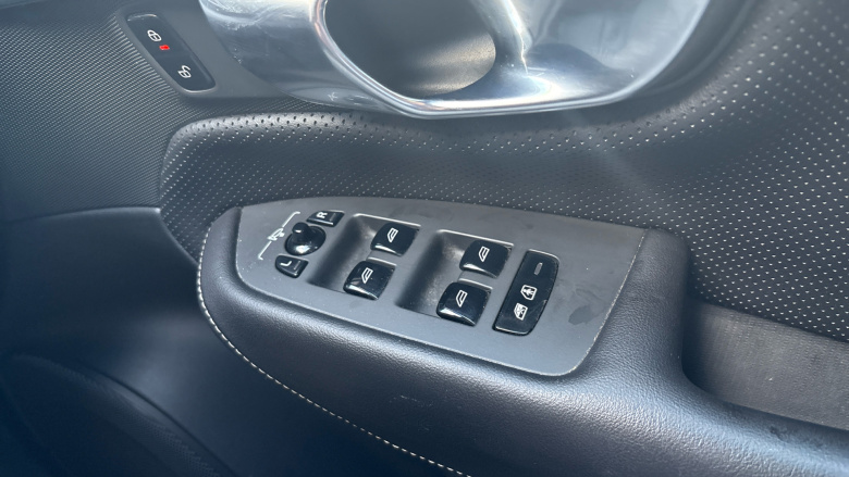 Volvo Xc90 2.0 B5D [235] R DESIGN Pro 5dr AWD Geartronic Diesel Estate